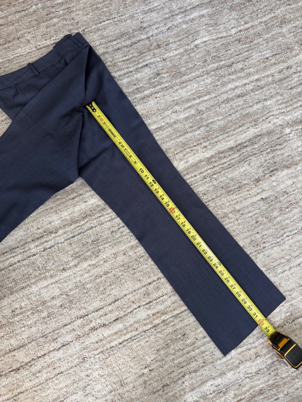 Hugo Boss Women’s Navy Suit Set (Blazer + Pants) – Tailored Fit - Size US 4 - Picture 10 of 12